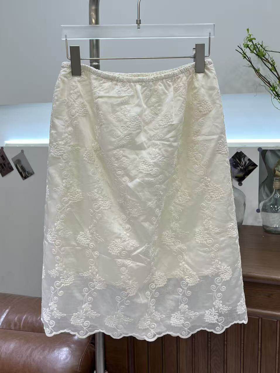 Embroidery Skirt - Falda informal bordada de estilo coreano
