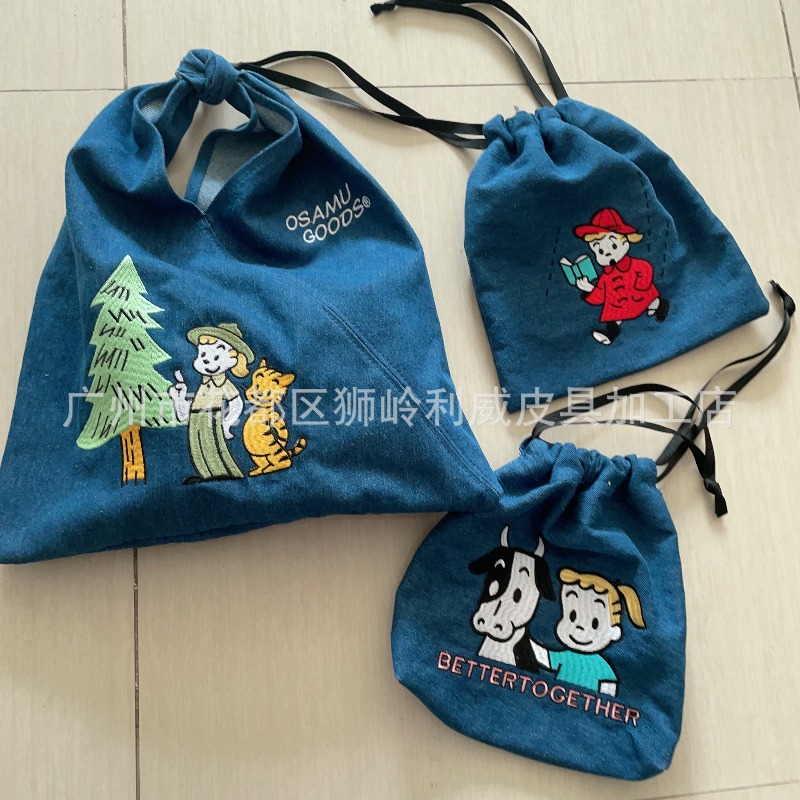 Bolso de Mano de Mezclilla con - Embroidery Pattern reseña y precio