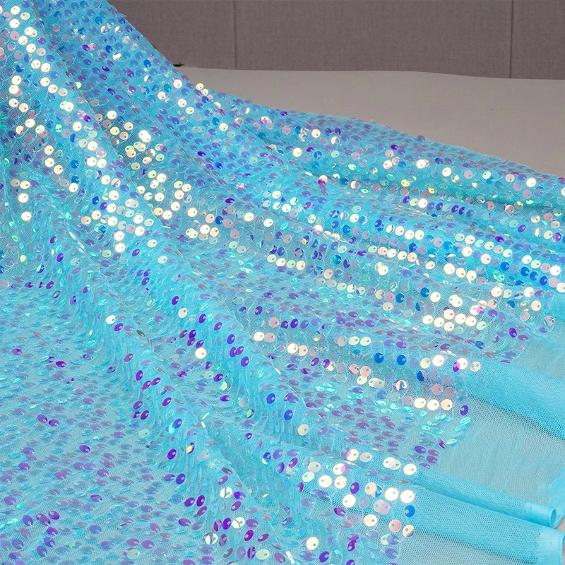 Tela bordada de lentejuelas de - Embroidery Gradient reseña y precio