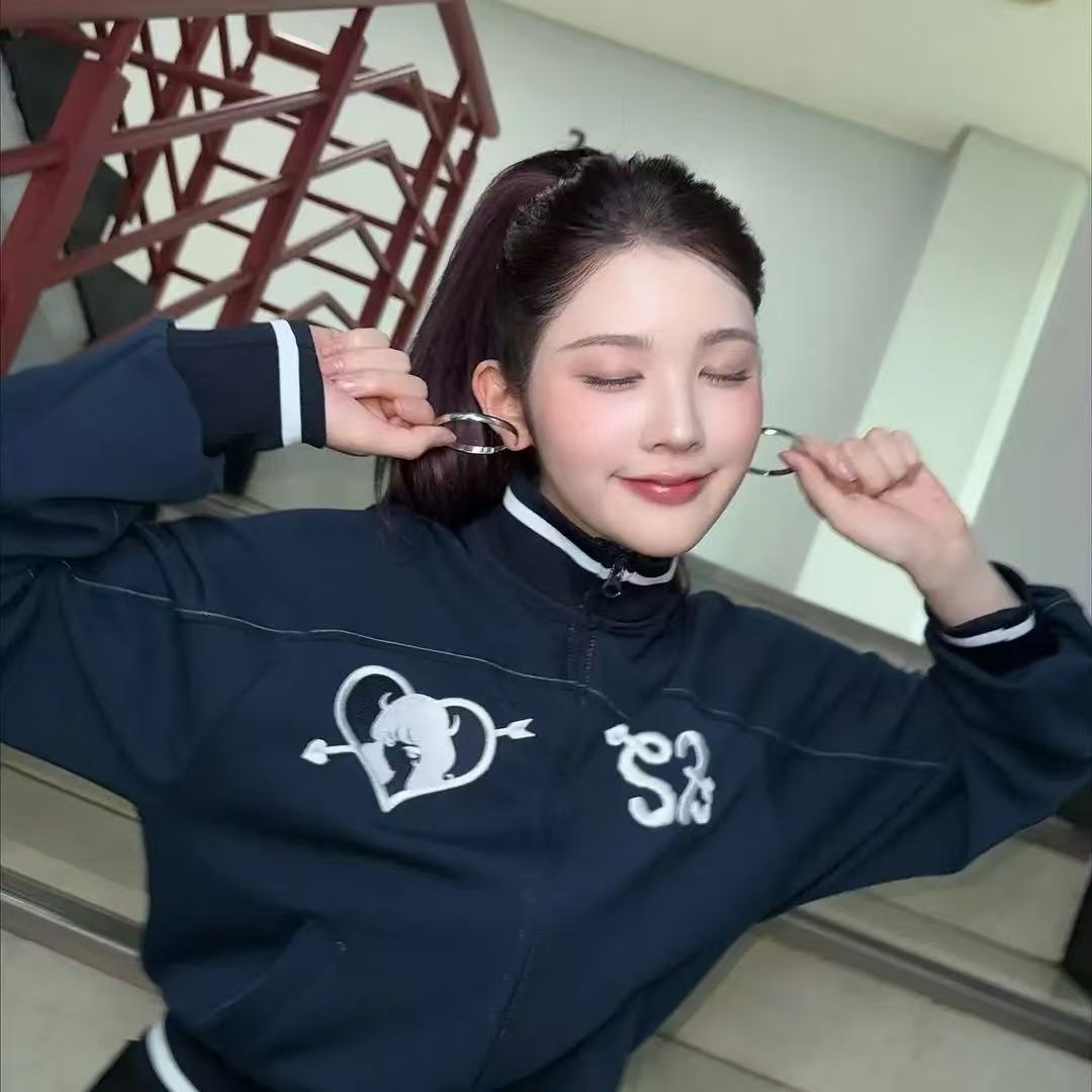 Sudadera Hearts2Hearts para Es - Embroidery Skirt reseña y precio